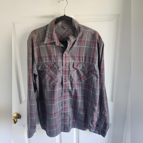 Royal Robbins Plaid 100% Polyester Mens Shirt Size Large - Picture 1 of 9